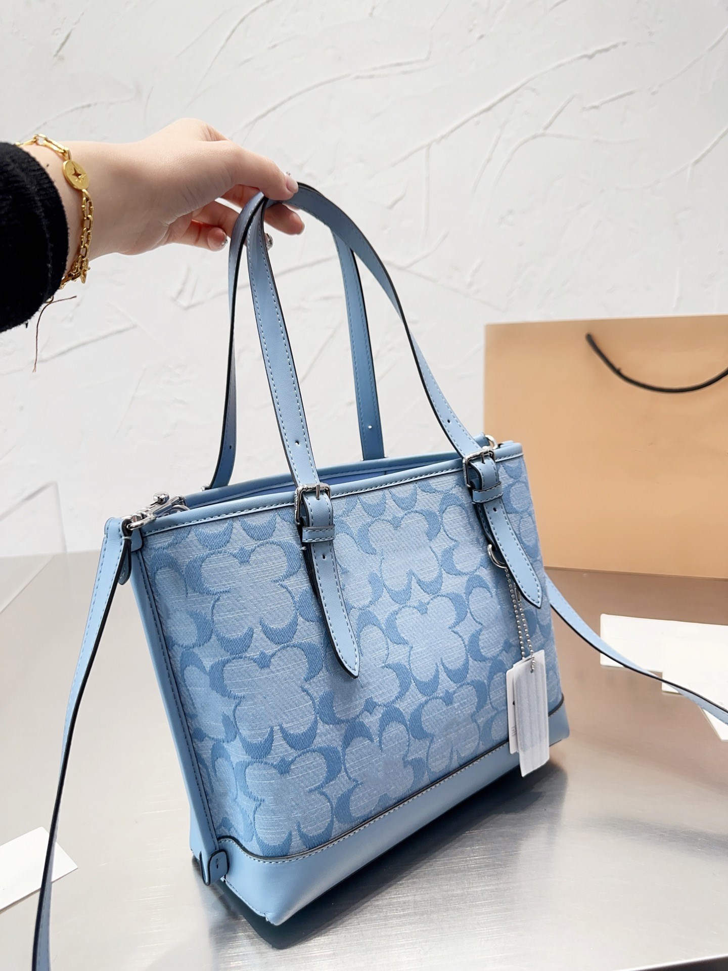 totes bag shoulder bags tote handbag crossbody ladyFemale bag MOLLIE 26 medium fashion cross body small authentic new large capacity commuter Mini Handbags
totes bag shoulder bags tote handbag crossbody ladyFemale bag MOLLIE 26 medium fashion cross body small authentic new large capacity commuter Mini Handbags
