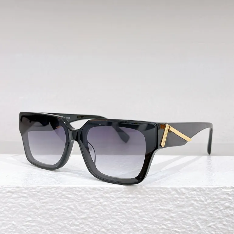 10A Sunglasses For Men and Women Summer 40097 Designers Style Anti-Ultraviolet Retro Eyewear Full Frame Random Box
10A Sunglasses For Men and Women Summer 40097 Designers Style Anti-Ultraviolet Retro Eyewear Full Frame Random Box