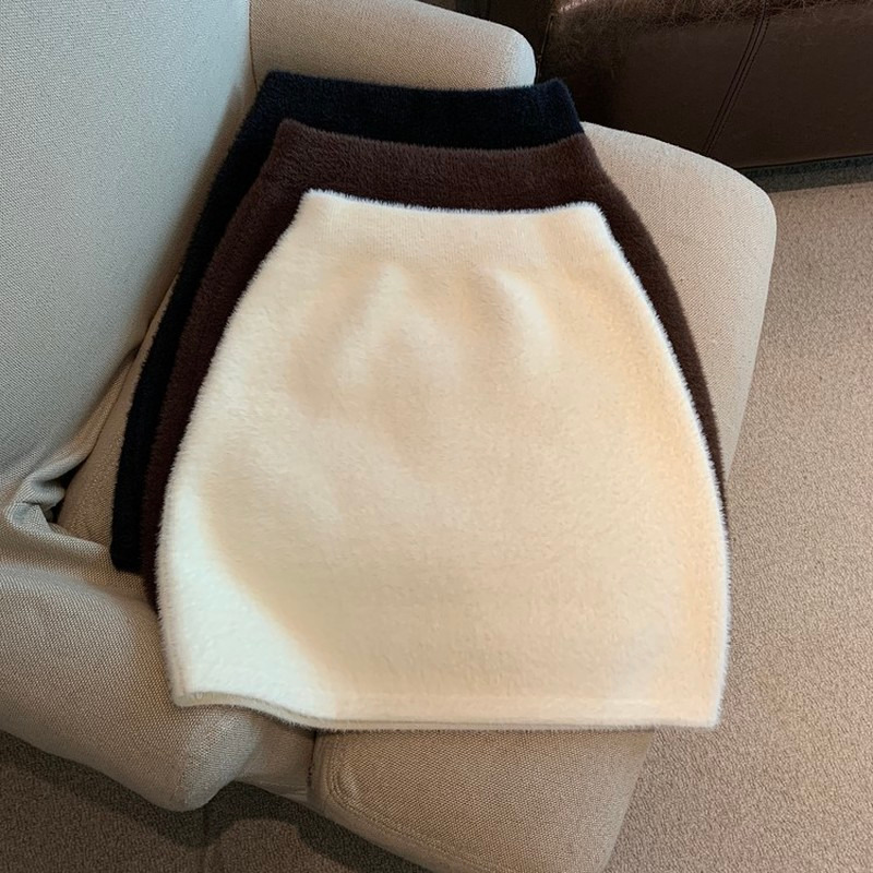 Skirts Faldas Mujer Moda Slim Sexy High Waist Wrap Hip Black Furry Skirt Women Mini Autumn Winter Bottom Wild Woolen Elegant Korean 230413, Coffee
Skirts Faldas Mujer Moda Slim Sexy High Waist Wrap Hip Black Furry Skirt Women Mini Autumn Winter Bottom Wild Woolen Elegant Korean 230413, Coffee