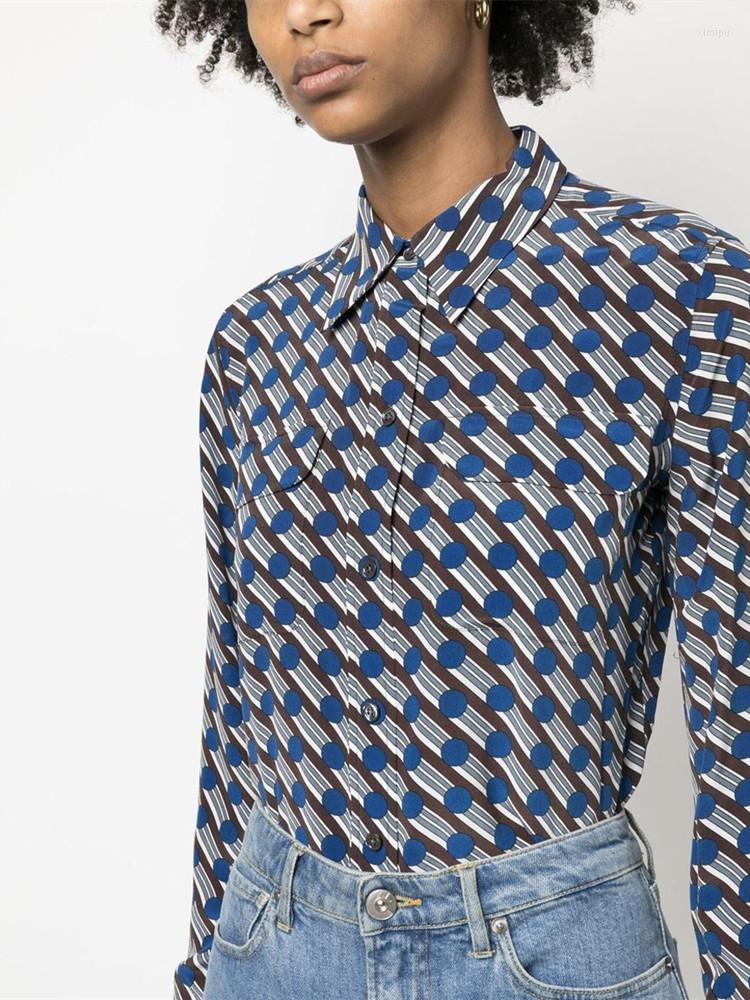 Women' Blouses Women Blue Dot Print Long Sleeve Blouse 2023 Summer Turn-Down Collar Single Breasted Fashion Lady Vintage Shirt With Pockets
Women' Blouses Women Blue Dot Print Long Sleeve Blouse 2023 Summer Turn-Down Collar Single Breasted Fashion Lady Vintage Shirt With Pockets