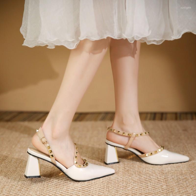 Dress Shoes Black Pumps Ladies Designer Low Heels Rivet Slingback Chunky Beige Patent Leather Women Office Zapatos Mujer
Dress Shoes Black Pumps Ladies Designer Low Heels Rivet Slingback Chunky Beige Patent Leather Women Office Zapatos Mujer