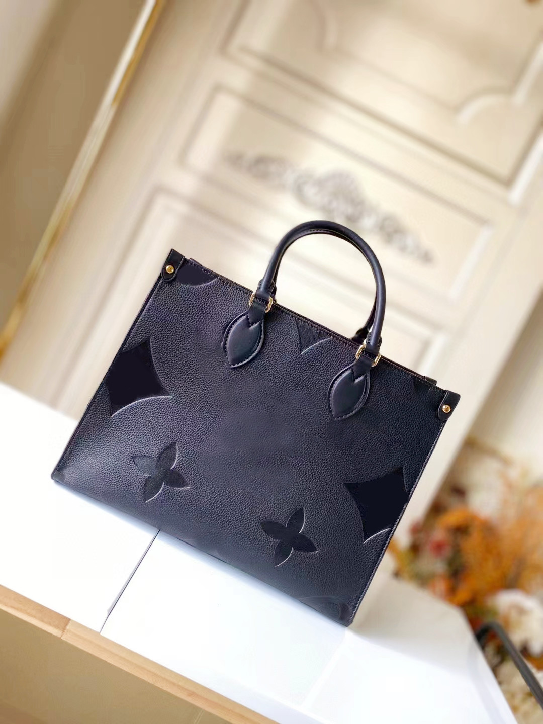 Top Onthego Tote Bags Designer Handbags Luxury Brands Single Shoulder Bag Classic Women Crossbody Handbag M44925 purse 35 cm, Black-flower
Top Onthego Tote Bags Designer Handbags Luxury Brands Single Shoulder Bag Classic Women Crossbody Handbag M44925 purse 35 cm, Black-flower