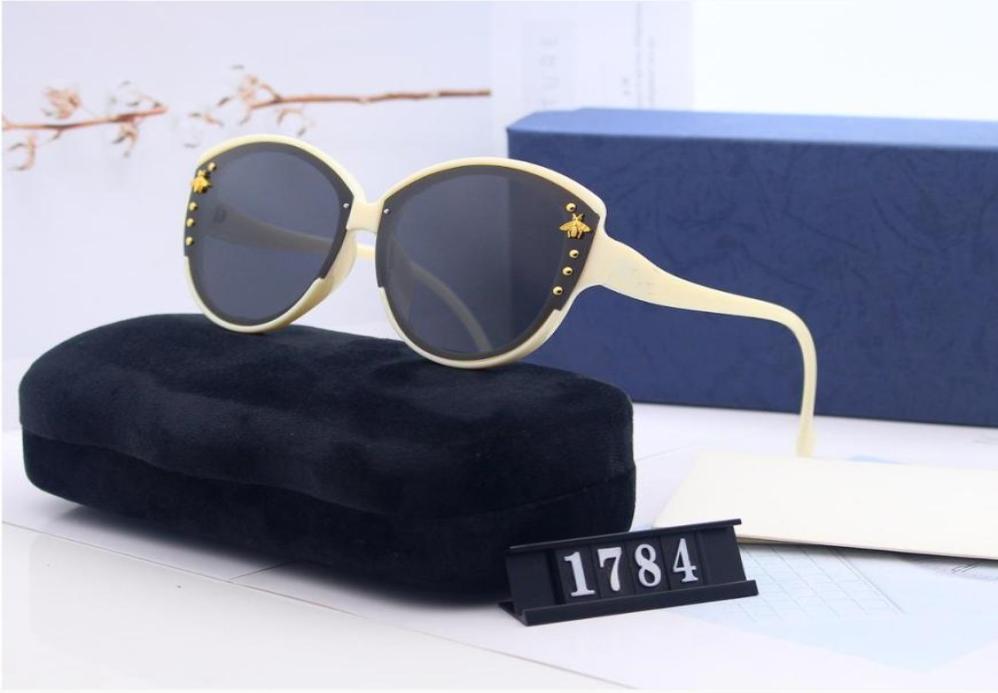 Top Quality New Fashion Sunglasses for Women Luxury Designer Sun Glasses Oversized Sunglasses Sports Retro Eyewear UV400 Lenses Bo1961425
Top Quality New Fashion Sunglasses for Women Luxury Designer Sun Glasses Oversized Sunglasses Sports Retro Eyewear UV400 Lenses Bo1961425