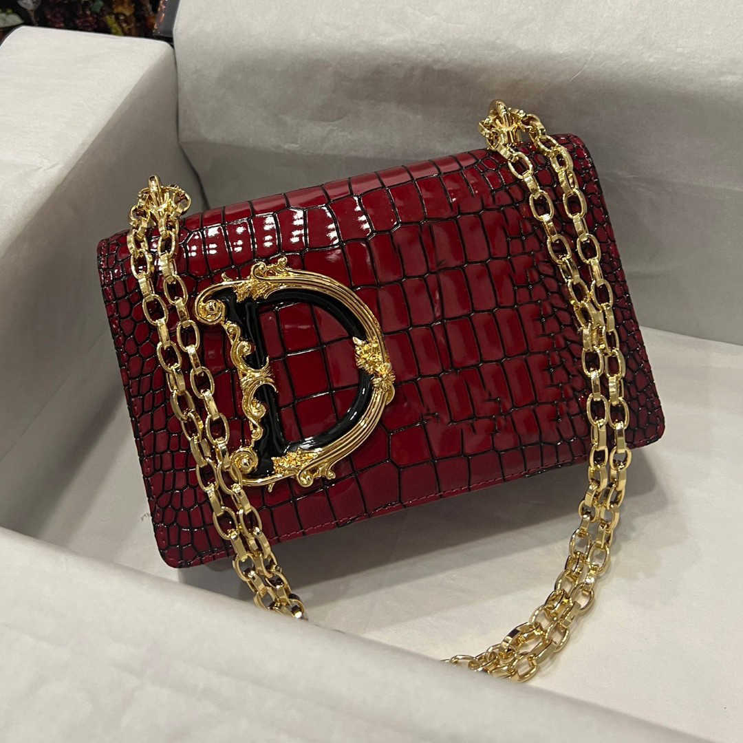designer bags Classic Mirror-quality women chain shoulder bags Crocodile Cowhide Chain Bag Fashion One Shoulder Crossbody Bag 230318, Dark green
designer bags Classic Mirror-quality women chain shoulder bags Crocodile Cowhide Chain Bag Fashion One Shoulder Crossbody Bag 230318, Dark green