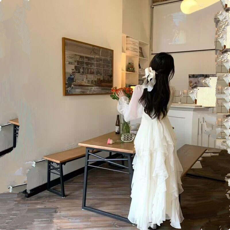 Elegant new white women's casual travel dress in spring and summer, long-sleeved ruffled French small square collar chiffon dress /S-XL
Elegant new white women's casual travel dress in spring and summer, long-sleeved ruffled French small square collar chiffon dress /S-XL
