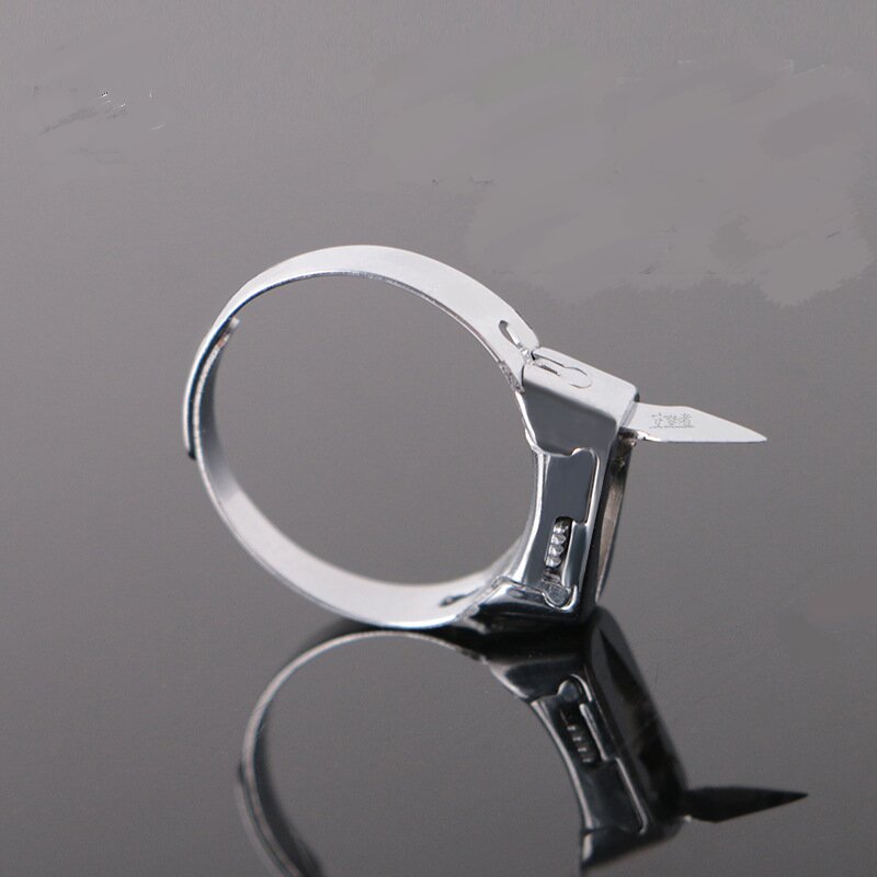 Titanium Ring Molded In One Body High Strength Tool Gift Boy / Girl Friend To Keep Them Safe Accessories
Titanium Ring Molded In One Body High Strength Tool Gift Boy / Girl Friend To Keep Them Safe Accessories
