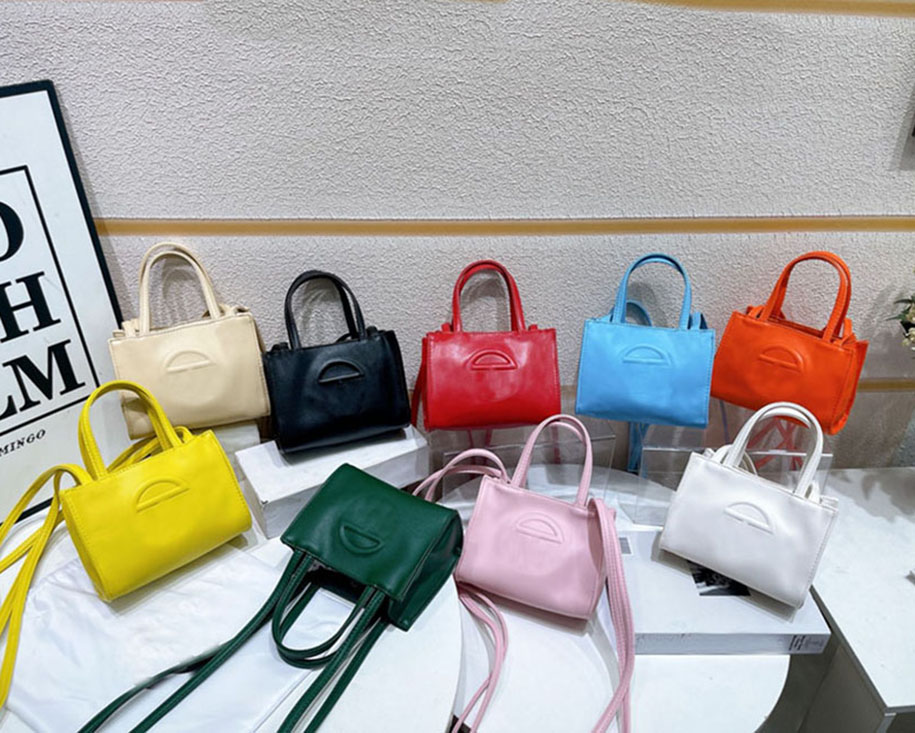 Designer bag tote Bag new 22 colours Mini 4 sizes shoulder Bags leather Crossbody Shopping Bag Handbags Fashion Purse Satchels Bag Magnetic suction buckle, Silver pearlite layer
Designer bag tote Bag new 22 colours Mini 4 sizes shoulder Bags leather Crossbody Shopping Bag Handbags Fashion Purse Satchels Bag Magnetic suction buckle, Silver pearlite layer