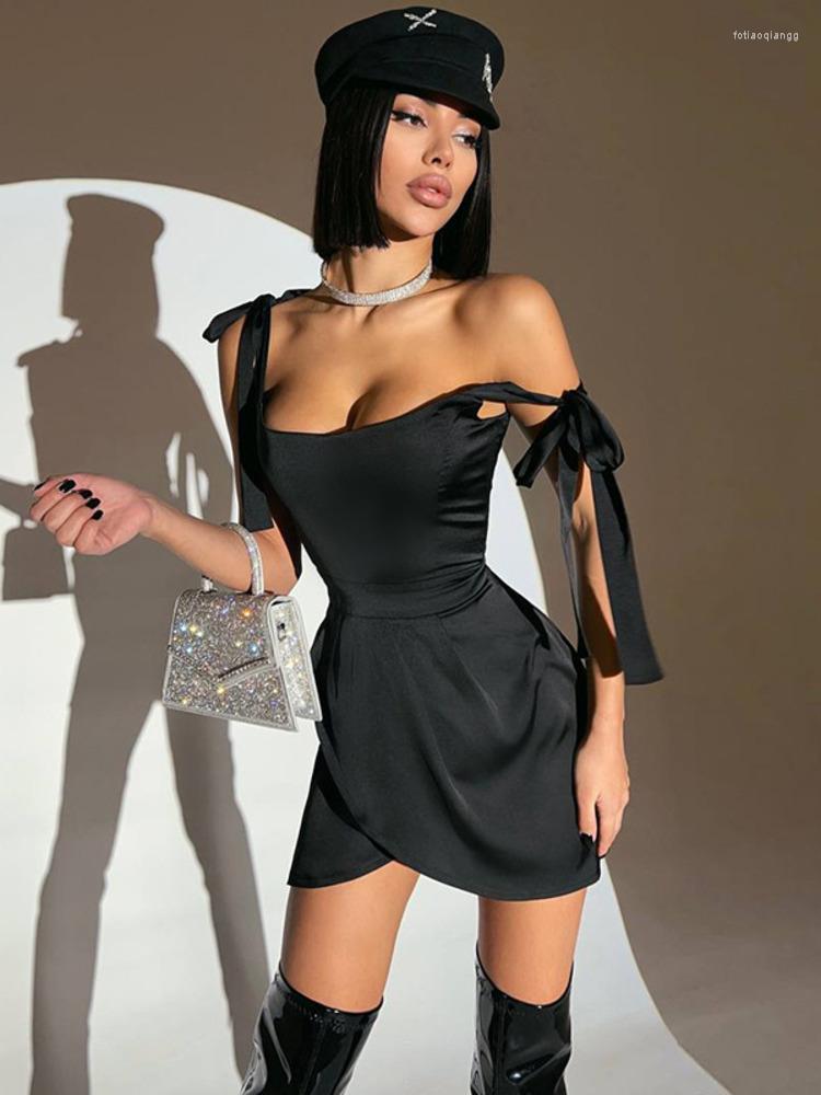 Casual Dresses Mozision Satin Strapless Ruched Sexy Mini Dress For Women Off-shoulder Backless Sundress Ladies High Waist Party, Black
Casual Dresses Mozision Satin Strapless Ruched Sexy Mini Dress For Women Off-shoulder Backless Sundress Ladies High Waist Party, Black