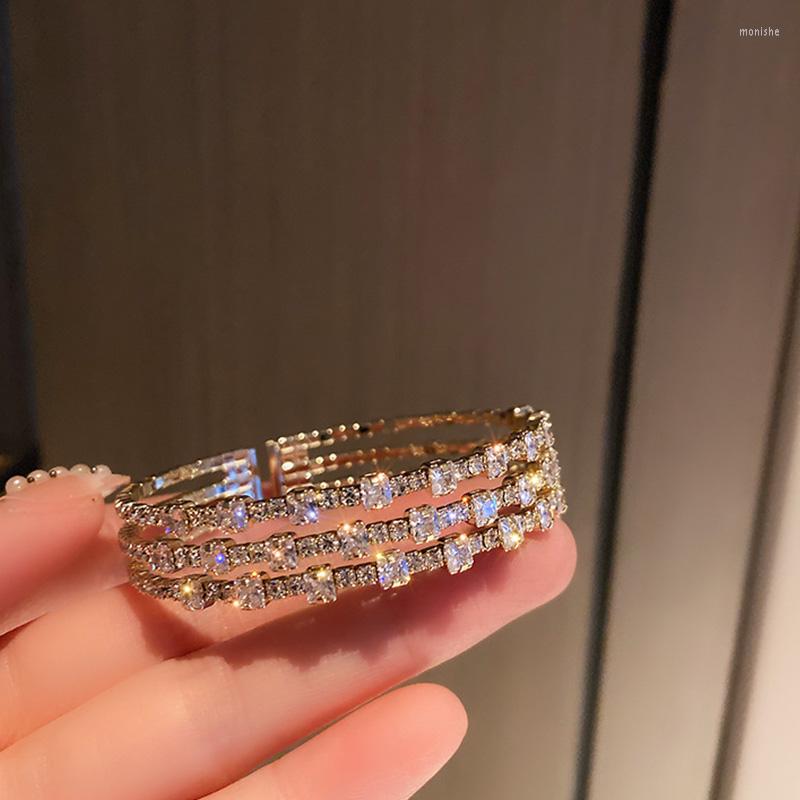 Bangle Elegant Three Layers Crystal Cuff Gold Color Bridal Bangles Luxury Full Rhinestone Bracelets & Jewelry Pulseras Mujer
Bangle Elegant Three Layers Crystal Cuff Gold Color Bridal Bangles Luxury Full Rhinestone Bracelets & Jewelry Pulseras Mujer
