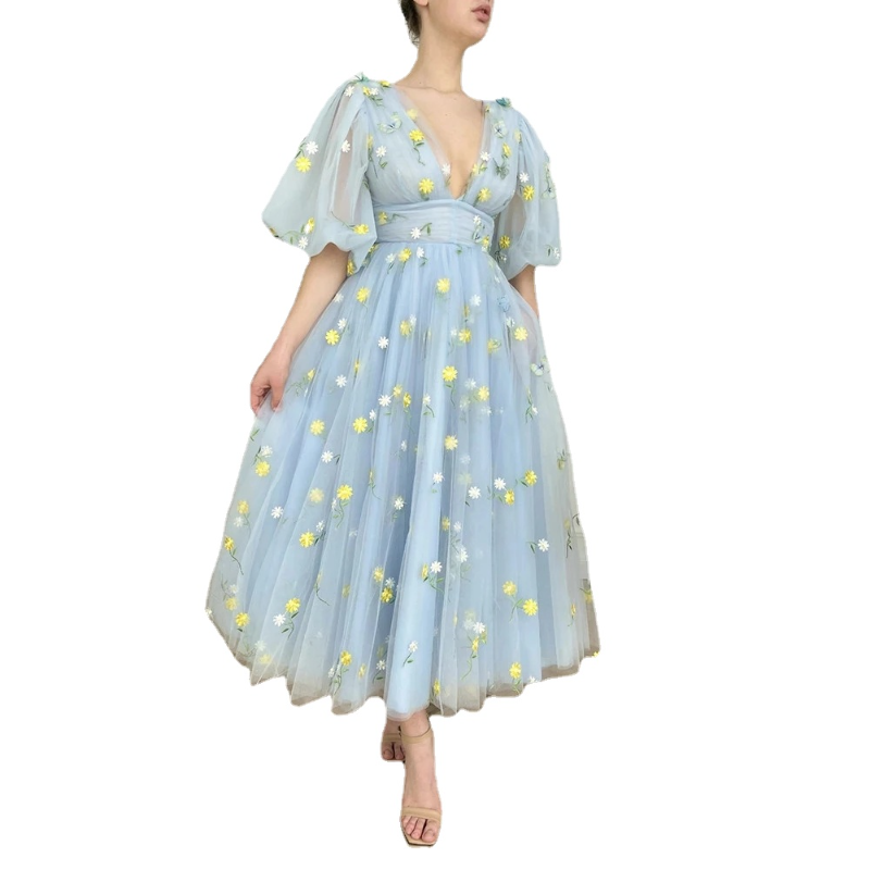 Deep V-Neck Blue Tulle Midi Prom Dresses Half Puff Sleeves Embroidered Lace Prom Gowns Tea-Length Formal Evening Party Dresses, Black
Deep V-Neck Blue Tulle Midi Prom Dresses Half Puff Sleeves Embroidered Lace Prom Gowns Tea-Length Formal Evening Party Dresses, Black
