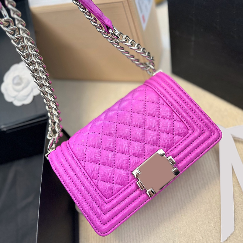 Designer Boy Girls Crossbody Shoulder Bags Classic Mini Flap Quilted Caviar Leather Cowhide Silver Metal Hardware Handbags 20CM For Women Casual Sacoche Purse, Box
Designer Boy Girls Crossbody Shoulder Bags Classic Mini Flap Quilted Caviar Leather Cowhide Silver Metal Hardware Handbags 20CM For Women Casual Sacoche Purse, Box