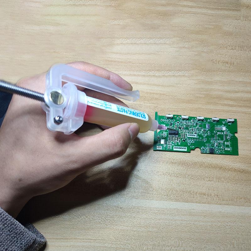 Professional Hand Tool Sets Solder Paste Extruder Welding Oil Green Propulsion Uv Glue Rod Soldering Accessories
Professional Hand Tool Sets Solder Paste Extruder Welding Oil Green Propulsion Uv Glue Rod Soldering Accessories