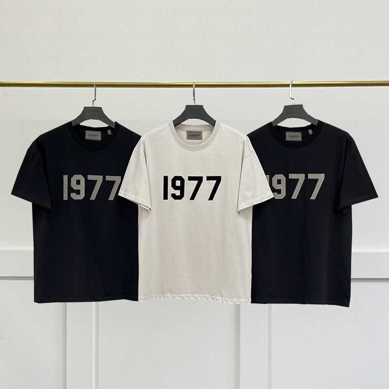Mens TShirts SS22 Chest Number 1977 Short Sleeve Unisex Loose High Street brand TRIP Men and Women TShirt 230413, Black
Mens TShirts SS22 Chest Number 1977 Short Sleeve Unisex Loose High Street brand TRIP Men and Women TShirt 230413, Black
