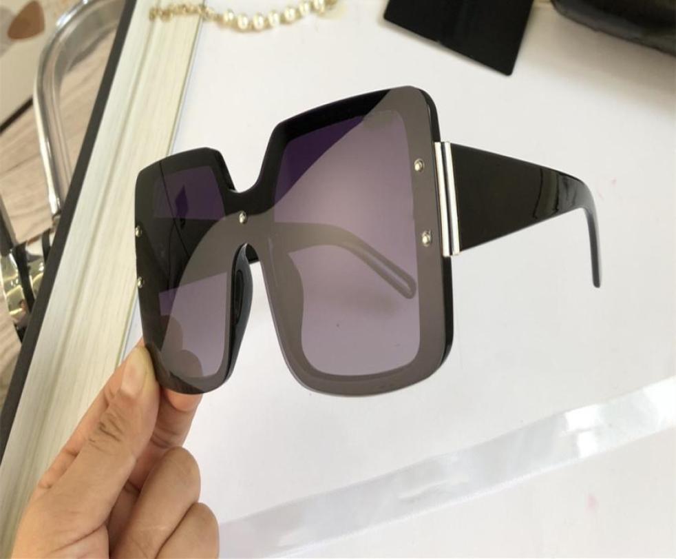 Luxury designer Sunglasses For Women Fashion Summer Style Square Frame Top Quality UV Protection Lens Come With Case Perfect Has 4491395
Luxury designer Sunglasses For Women Fashion Summer Style Square Frame Top Quality UV Protection Lens Come With Case Perfect Has 4491395