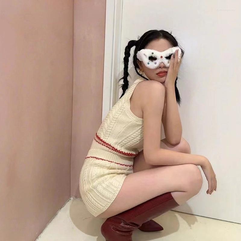Sunglasses Punk Women Designer Sun Glasses Fashion Diamonds Eyeglasses Girls CatEye Plush Goggles Vintage Shades
Sunglasses Punk Women Designer Sun Glasses Fashion Diamonds Eyeglasses Girls CatEye Plush Goggles Vintage Shades