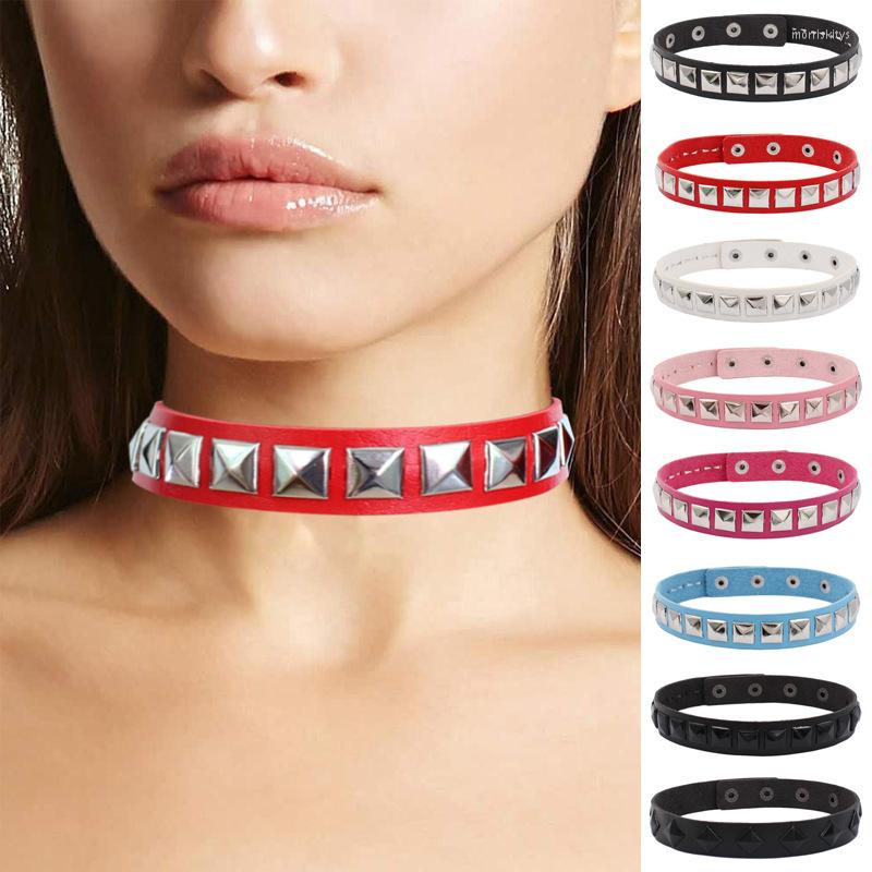 Choker Black Leather Square Rivet Stud Collar Punk Rock Gothic Chokers For Women Men Necklace Cosplay Statement Jewelry Gifts
Choker Black Leather Square Rivet Stud Collar Punk Rock Gothic Chokers For Women Men Necklace Cosplay Statement Jewelry Gifts