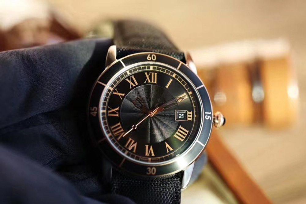 Top Quality Men Fashion Watch Classic Square Design Stainless Steel Mens Watches Automatic Movement Glide Sweep Move Wristwatches Clock a43
Top Quality Men Fashion Watch Classic Square Design Stainless Steel Mens Watches Automatic Movement Glide Sweep Move Wristwatches Clock a43