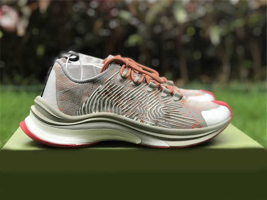 Desinger Men's Run Sneaker Shoes Double G Red Black Beige Blue White Grey Orange Technical M-Waves Knit Fabric Women Outdoor Sports With Original Box 36-45
Desinger Men's Run Sneaker Shoes Double G Red Black Beige Blue White Grey Orange Technical M-Waves Knit Fabric Women Outdoor Sports With Original Box 36-45