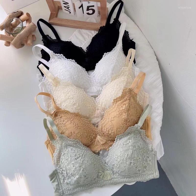 Bras XUANTAOWU Lace Women Bra Wireless 3/4 Cup Sexy Lingerie Comfortable Adjustable Underwear Push Up Female Bralette Girl Brassiere, White
Bras XUANTAOWU Lace Women Bra Wireless 3/4 Cup Sexy Lingerie Comfortable Adjustable Underwear Push Up Female Bralette Girl Brassiere, White