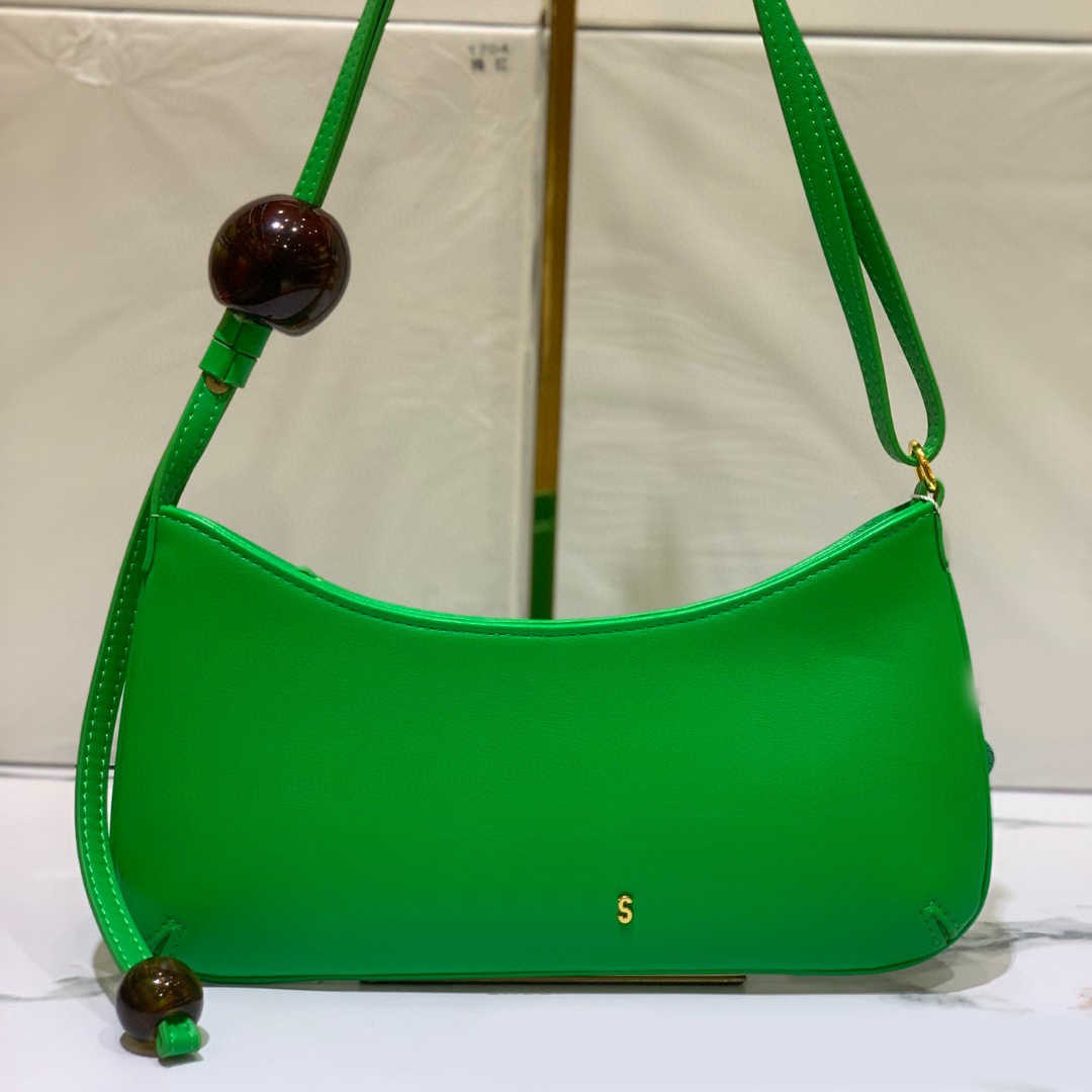 designer Hobo Bag women Underarm bags Leather luxueys handBag Advanced Beaded adjustable shoulder strap Women's Messenger Bag Style 230218, White
designer Hobo Bag women Underarm bags Leather luxueys handBag Advanced Beaded adjustable shoulder strap Women's Messenger Bag Style 230218, White