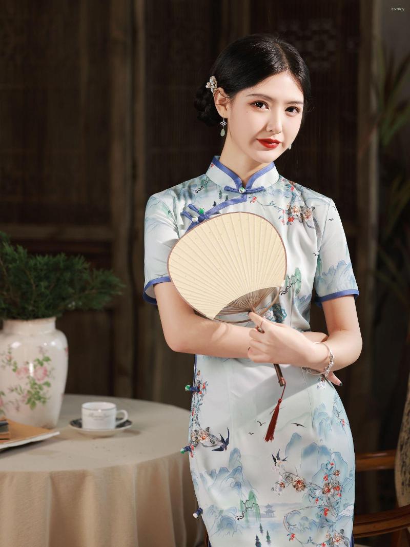 Ethnic Clothing Summer Vintage Floral Print Qipao Chinese Style Modern Elegant Women Traditional Cheongsams Robe Orientale Vestido
Ethnic Clothing Summer Vintage Floral Print Qipao Chinese Style Modern Elegant Women Traditional Cheongsams Robe Orientale Vestido