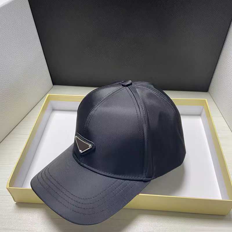 luxurys desingers baseball cap woman letters trendy sun shade protection print hatsladies ponytail baseball hat 3 Colors embroidered washed sunscreen nice, Pink
luxurys desingers baseball cap woman letters trendy sun shade protection print hatsladies ponytail baseball hat 3 Colors embroidered washed sunscreen nice, Pink