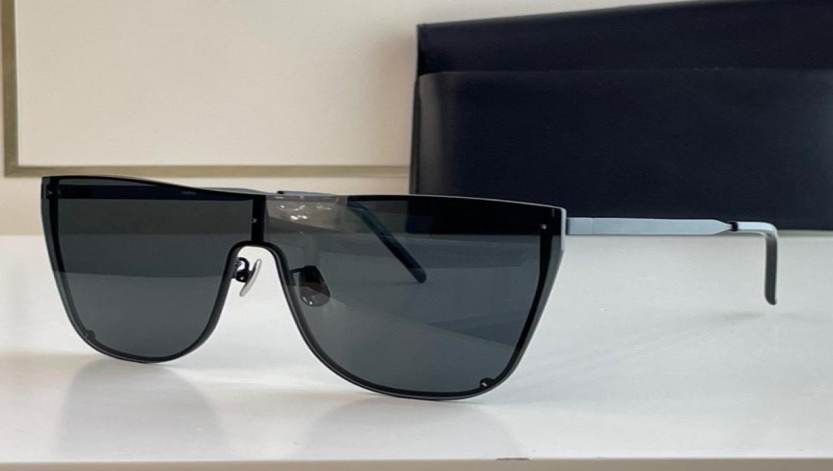 Sunglasses For Men Women Summer SL1B Style AntiUltraviolet Retro Plate Frameless Glasses Random Box2884921
Sunglasses For Men Women Summer SL1B Style AntiUltraviolet Retro Plate Frameless Glasses Random Box2884921