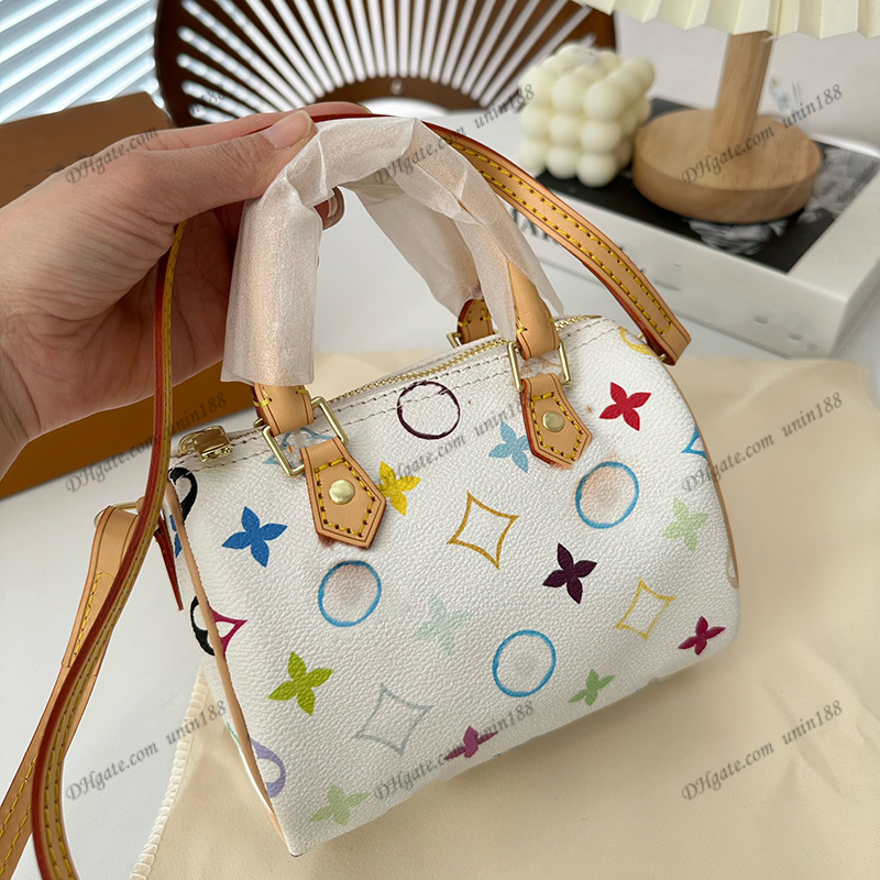 23SS Womens Luxurys Designers Totes Bag Speedy 16/20 Handbags Embossment Flowers Pillow Shouder Crossbody Women Handbag Pouch Purse, White
23SS Womens Luxurys Designers Totes Bag Speedy 16/20 Handbags Embossment Flowers Pillow Shouder Crossbody Women Handbag Pouch Purse, White