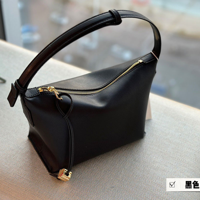 23ss Fashion Genuine Leather Totes European and American Luxury Large Capacity Shoulder Bag Loewees Bag Designer Solid Zipper Lunch Box Crossbody Bag Loewees, Black
23ss Fashion Genuine Leather Totes European and American Luxury Large Capacity Shoulder Bag Loewees Bag Designer Solid Zipper Lunch Box Crossbody Bag Loewees, Black