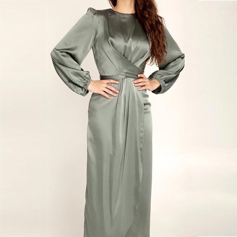 Ethnic Clothing Abaya Wrap Front Dress Long Sleeve Satinlike Solid Color Slit To The Waist Women Dubai Turkey Fashion Elegant Wear
Ethnic Clothing Abaya Wrap Front Dress Long Sleeve Satinlike Solid Color Slit To The Waist Women Dubai Turkey Fashion Elegant Wear