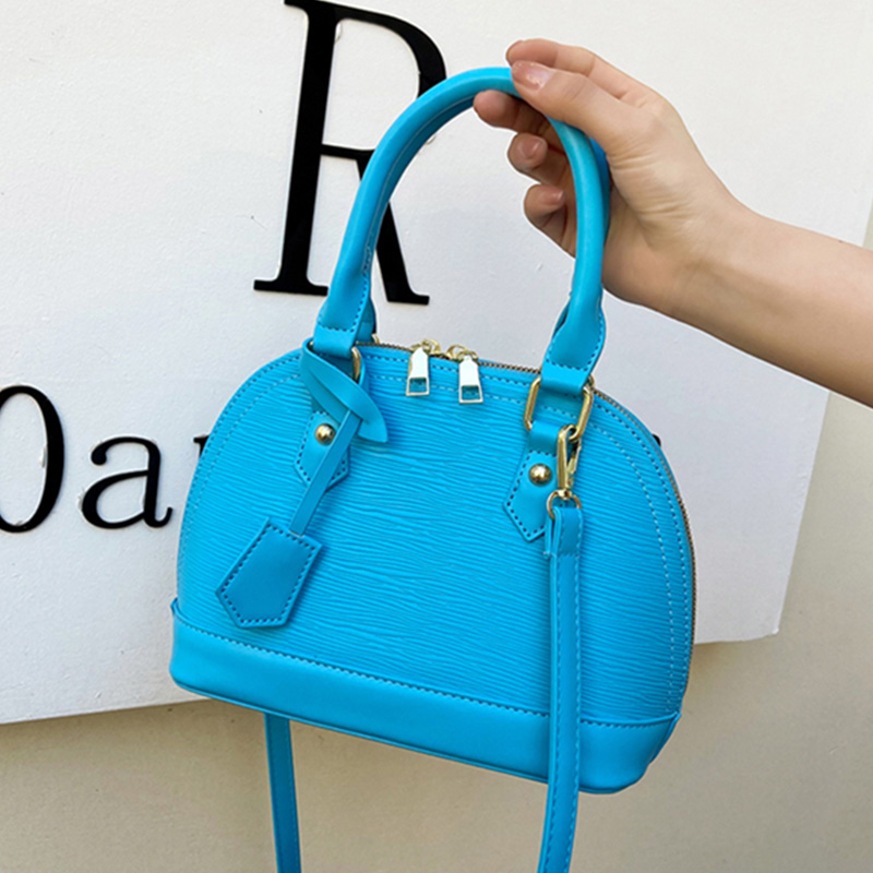 Luxury Woman Top Handbag Mini Crossbody Bag Purse Trend Shell Design Shoulder Bags Brand Female Hobo Bag classic Satchel, Black
Luxury Woman Top Handbag Mini Crossbody Bag Purse Trend Shell Design Shoulder Bags Brand Female Hobo Bag classic Satchel, Black
