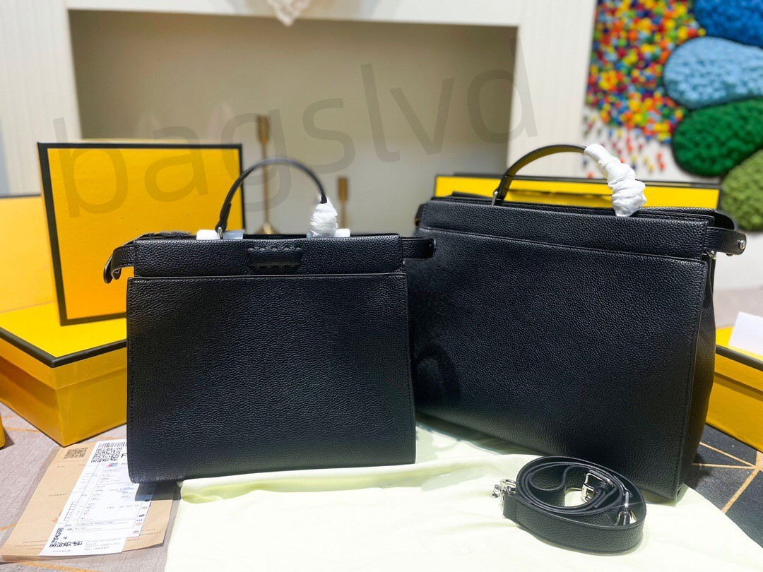 Luxury Designer tote bag Men Shoulder Bags Man Handbags Crossbody Messenger Bags Classic Briefcase Handbag Soft Leather 2 compartment Large Capacity 36cm 30cm, Black
Luxury Designer tote bag Men Shoulder Bags Man Handbags Crossbody Messenger Bags Classic Briefcase Handbag Soft Leather 2 compartment Large Capacity 36cm 30cm, Black