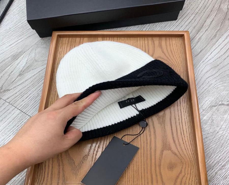 Classic Beanie Bonnet Designer Beanies Winter Hats Mens Caps Womens Cashmere Wool Hat Gorro Lujo Fashion Knit Letter Cap Warm Skul5248231, White
Classic Beanie Bonnet Designer Beanies Winter Hats Mens Caps Womens Cashmere Wool Hat Gorro Lujo Fashion Knit Letter Cap Warm Skul5248231, White