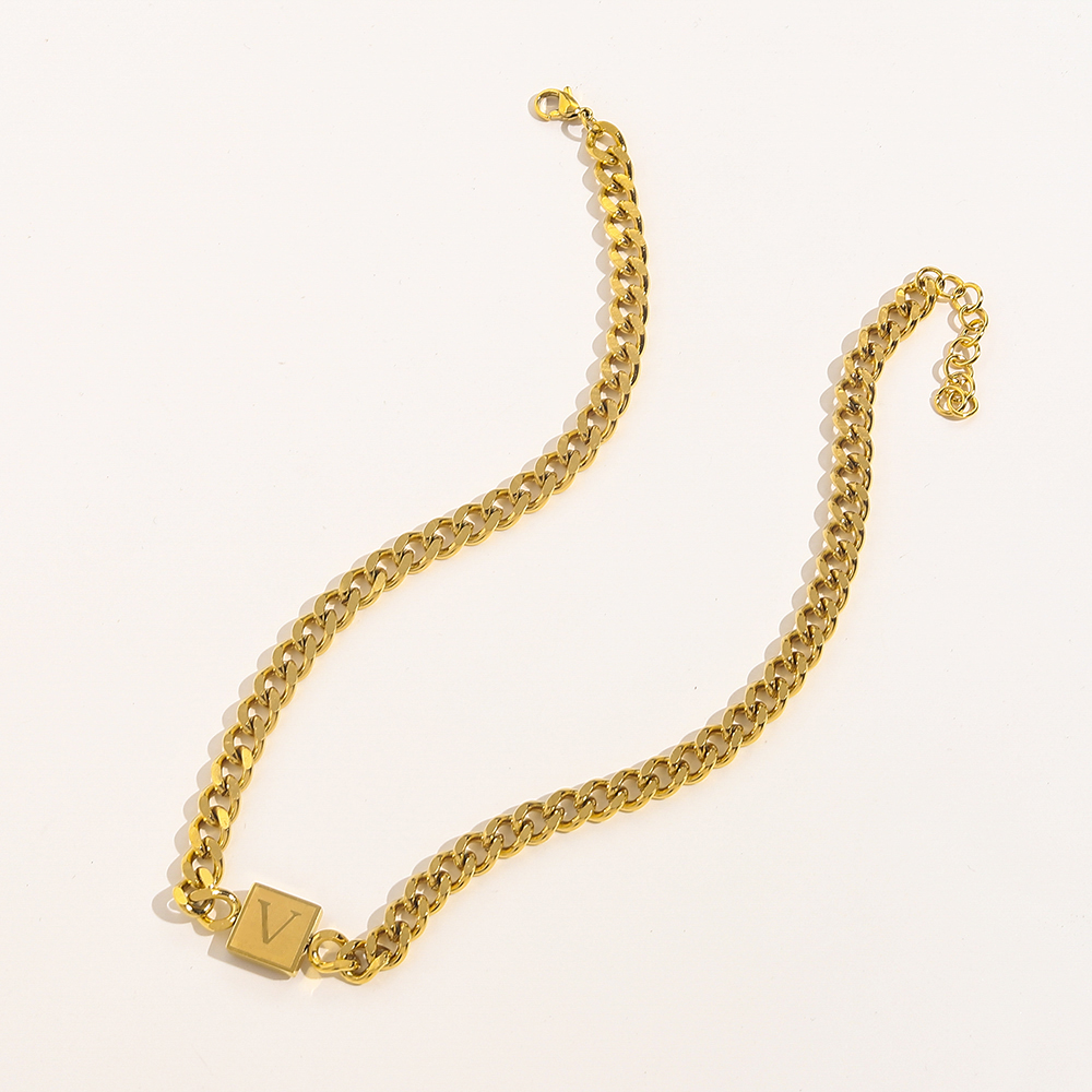 Luxury Design Necklace Choker Chain 18K Gold Plated Stainless Steel Necklaces Pendant Fashion Women Wedding Jewelry Accessories Y23010
Luxury Design Necklace Choker Chain 18K Gold Plated Stainless Steel Necklaces Pendant Fashion Women Wedding Jewelry Accessories Y23010