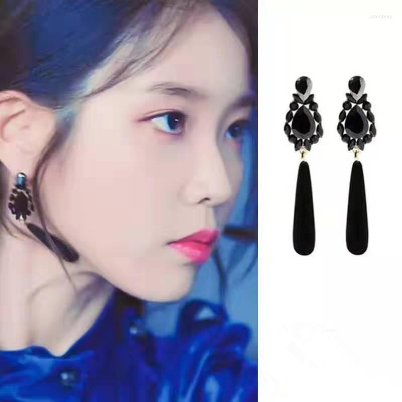 Dangle Earrings Vintage DEL El IU Korean TV Series Fashion Personality Black Pendant Elegant Female Pendientes
Dangle Earrings Vintage DEL El IU Korean TV Series Fashion Personality Black Pendant Elegant Female Pendientes