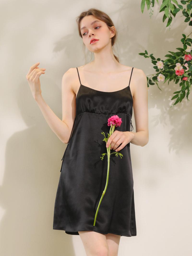 Women' Sleepwear Women Summer Nightgowns Hangzhou Real Silk Lace Sexy Sleeveless Strap Nightdress Nightwear For Ladies Female, Black
Women' Sleepwear Women Summer Nightgowns Hangzhou Real Silk Lace Sexy Sleeveless Strap Nightdress Nightwear For Ladies Female, Black