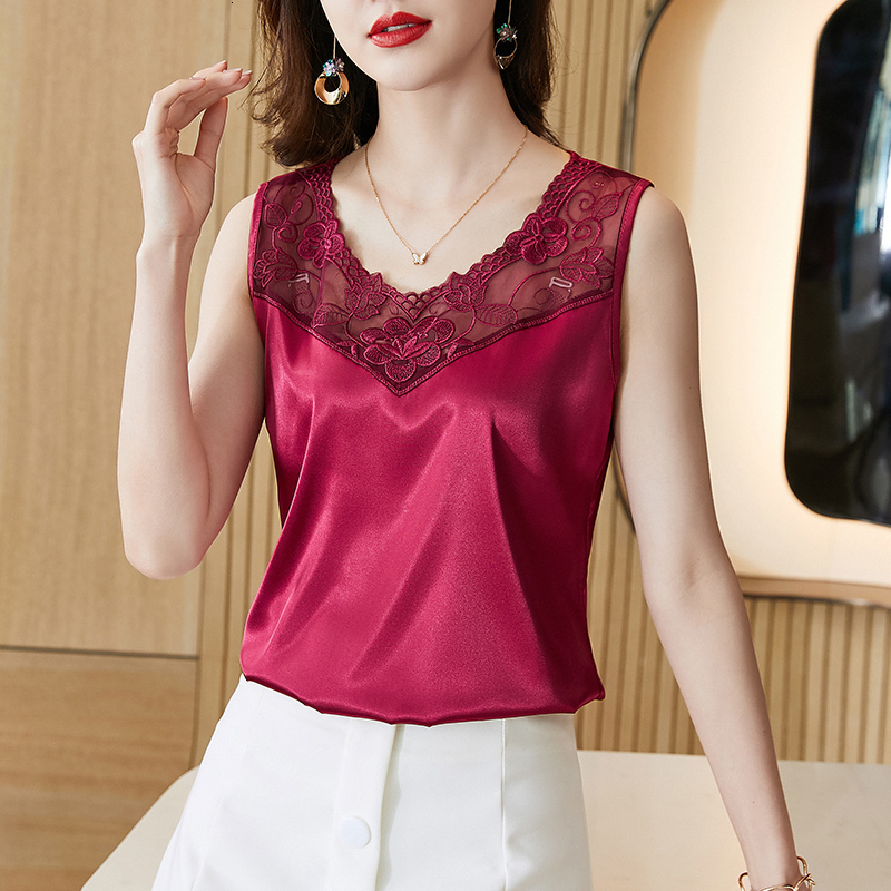 Camisoles Tanks M-5XL Summer Women clothing Sleeveless Camisole shirt Fashion V-neck Satin Stitching lace Tank Tops 230413