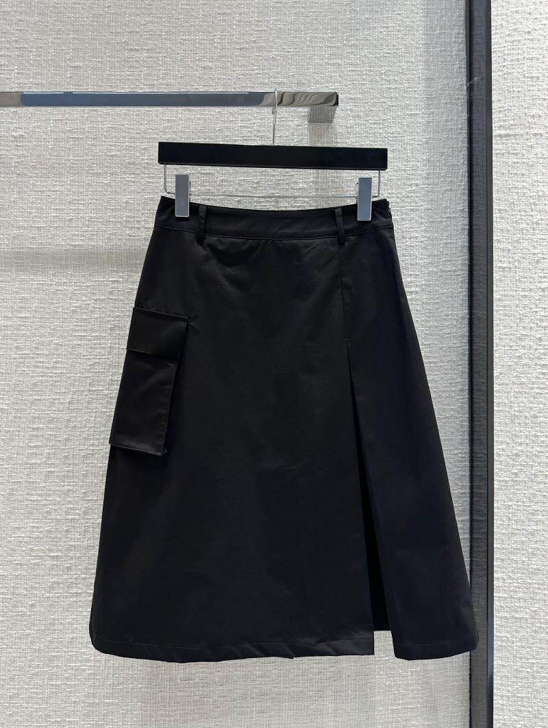 Skirts Tooling Style Black Long Half Skirt Three-dimensional Cut Slit Pleated One-step Version Of The Upper Body Huge Slimming
Skirts Tooling Style Black Long Half Skirt Three-dimensional Cut Slit Pleated One-step Version Of The Upper Body Huge Slimming