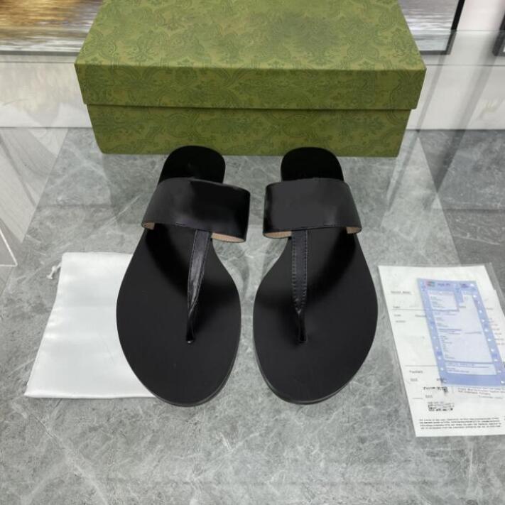 Women Sandal Women Men Fashion Designer Slippers Fashion Thin Flip Flops Shoes Summer Beach Casual Slides Black White Size 35-46
Women Sandal Women Men Fashion Designer Slippers Fashion Thin Flip Flops Shoes Summer Beach Casual Slides Black White Size 35-46