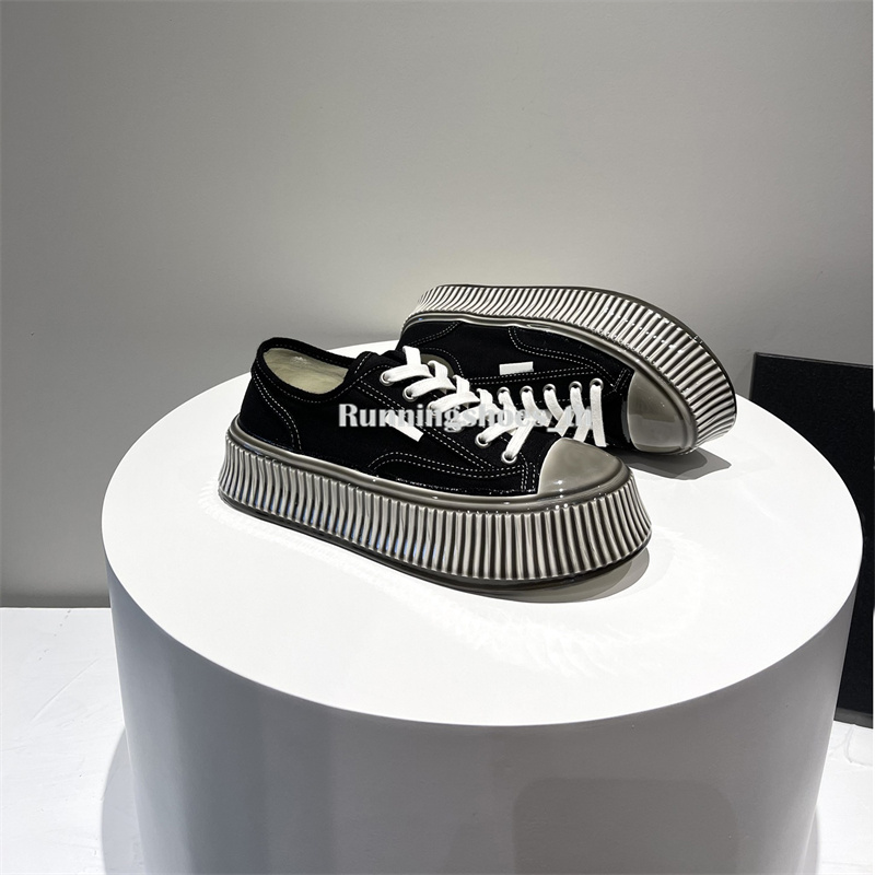 top quality Casual Shoes Designer Sneakers Biscuit Canvns Shoe Women Luxury Platform Sneaker Macaron jelly Thick Bottom Rubber Trainers With Box
top quality Casual Shoes Designer Sneakers Biscuit Canvns Shoe Women Luxury Platform Sneaker Macaron jelly Thick Bottom Rubber Trainers With Box