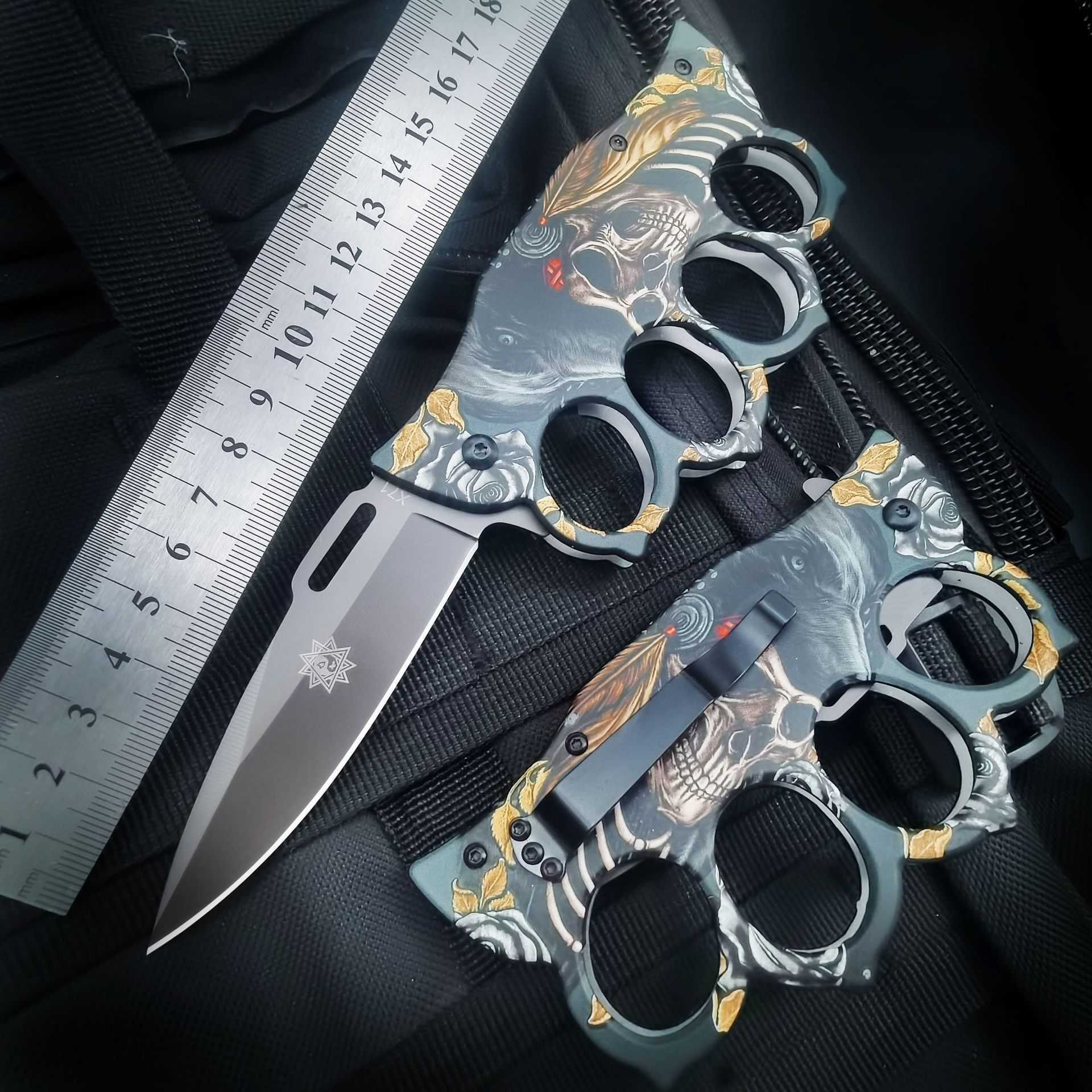 Outdoor Head Legal Four Ghost Finger Boxing Knife Folding Self Defense Designers Army Fist Cl Tiger Window Breaker EDCSEGB
Outdoor Head Legal Four Ghost Finger Boxing Knife Folding Self Defense Designers Army Fist Cl Tiger Window Breaker EDCSEGB