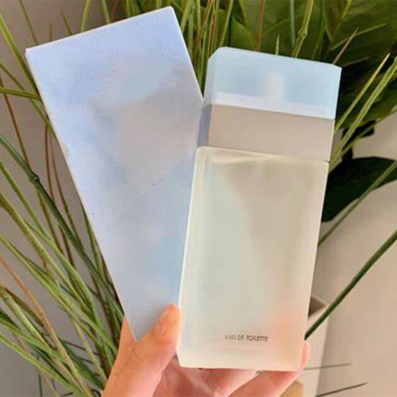 Designer woman Man Perfume light blue Sport Perfumes Eau De Toilette Long Lasting Smell EDT Fragrance Cologne Spray freshener
Designer woman Man Perfume light blue Sport Perfumes Eau De Toilette Long Lasting Smell EDT Fragrance Cologne Spray freshener