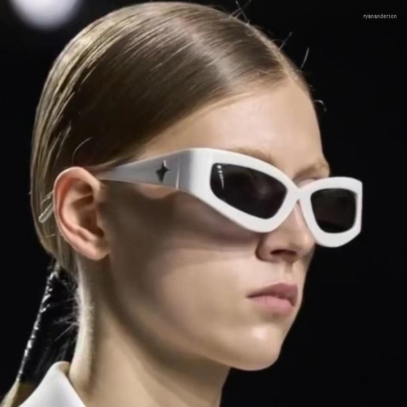 Sunglasses Retro Punk Star Shades For Women 2023 Quality Hip Hop Goggle Glasses Unique Cool Eyewear Wide Legs UV400
Sunglasses Retro Punk Star Shades For Women 2023 Quality Hip Hop Goggle Glasses Unique Cool Eyewear Wide Legs UV400