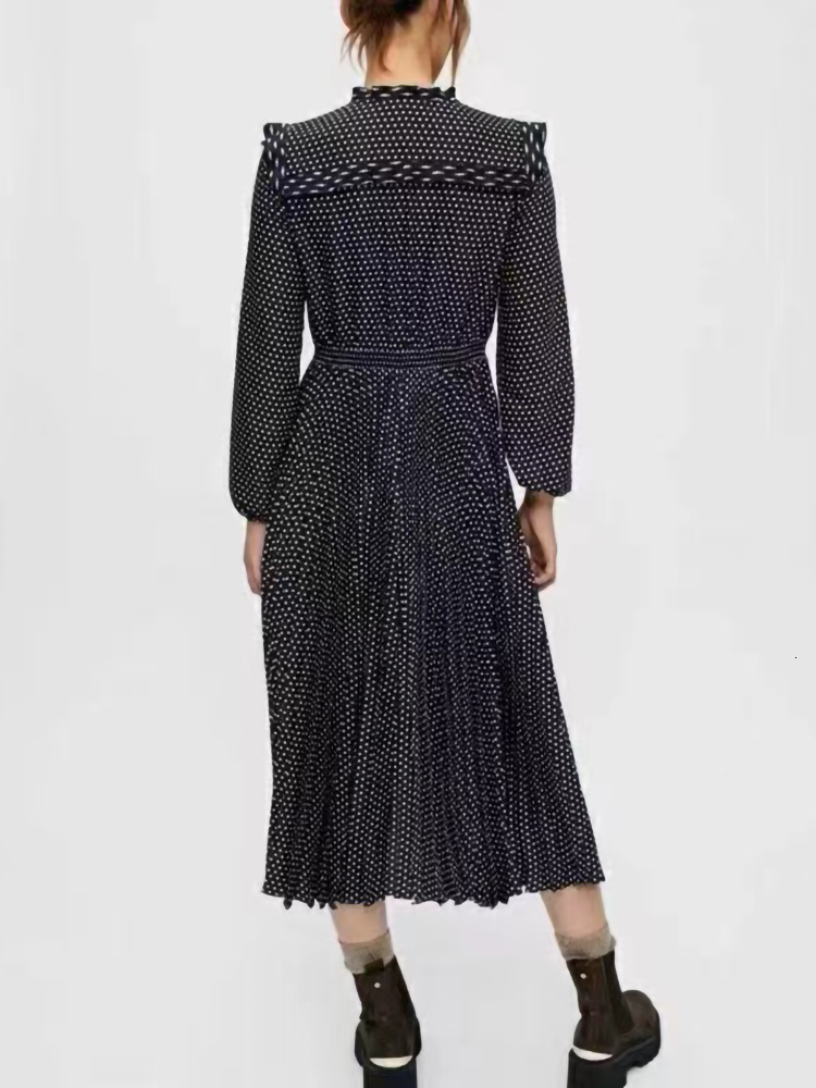 Casual Dresses Fall Winter French Fashion Dress Women Elegant Casual Party Office Dot Print Long Sleeve High Street Fungus Fold Robe230413