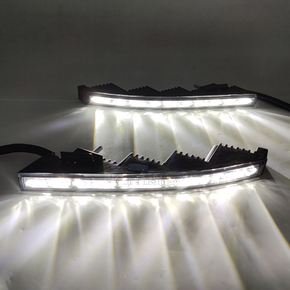 Car LED DRL Daylights For Toyota Land Cruiser FJ200 2008 2009 2010 2011 2012 2013 Daytime Running light Front Bumper Fog lamp