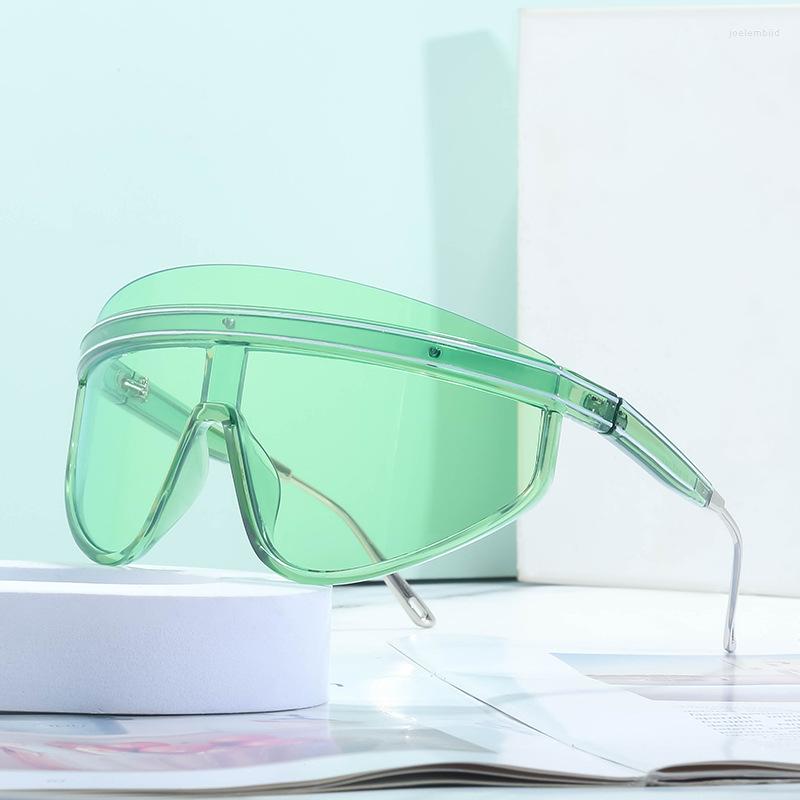 Sunglasses Design Large Frame Integrated Lens Oversized Women Windproof Ins Big One Piece Sun Glasses
Sunglasses Design Large Frame Integrated Lens Oversized Women Windproof Ins Big One Piece Sun Glasses