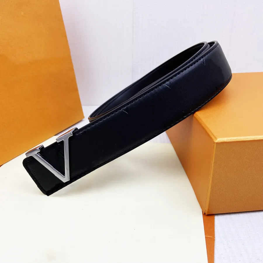 Designer Belts Luxurys Men Genuine Leather Belt Womens Red Belt Fashion Smooth Buckle Belts High Quality Waistband Cintura Ceinture 2304131D, Width:3.8cm
Designer Belts Luxurys Men Genuine Leather Belt Womens Red Belt Fashion Smooth Buckle Belts High Quality Waistband Cintura Ceinture 2304131D, Width:3.8cm