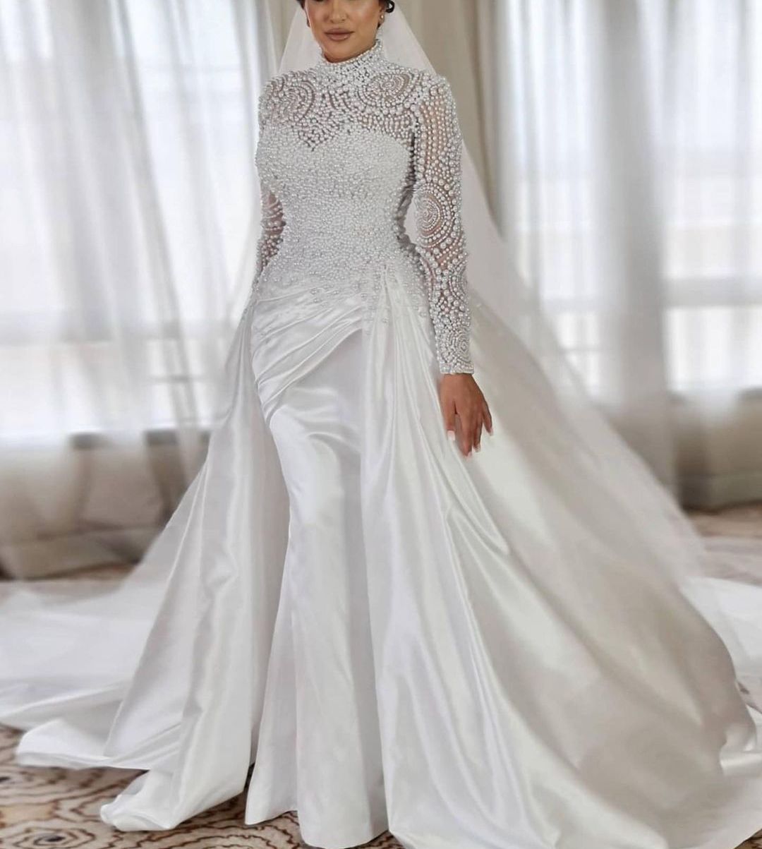 Luxury Mermaid Wedding Dresses Long Sleeves High Neck Beaded Sequins Appliques Satin Pearls Zipper Plus Size Elegant Bridal Gowns Plus Size Vestido de novia Custom, Red & white
Luxury Mermaid Wedding Dresses Long Sleeves High Neck Beaded Sequins Appliques Satin Pearls Zipper Plus Size Elegant Bridal Gowns Plus Size Vestido de novia Custom, Red & white