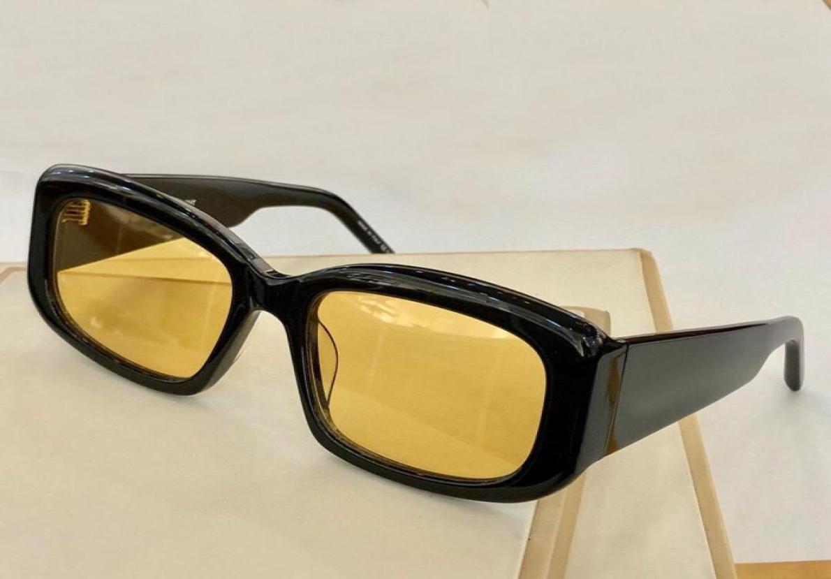 Mens Sunglasses for women 418 men sun glasses womens fashion style protects eyes UV400 lens top quality with case9239824
Mens Sunglasses for women 418 men sun glasses womens fashion style protects eyes UV400 lens top quality with case9239824