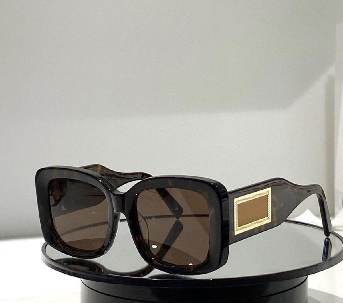 Womens Sunglasses for women 4377 men sun glasses fashion style protects eyes UV400 lens top quality with case3864245
Womens Sunglasses for women 4377 men sun glasses fashion style protects eyes UV400 lens top quality with case3864245